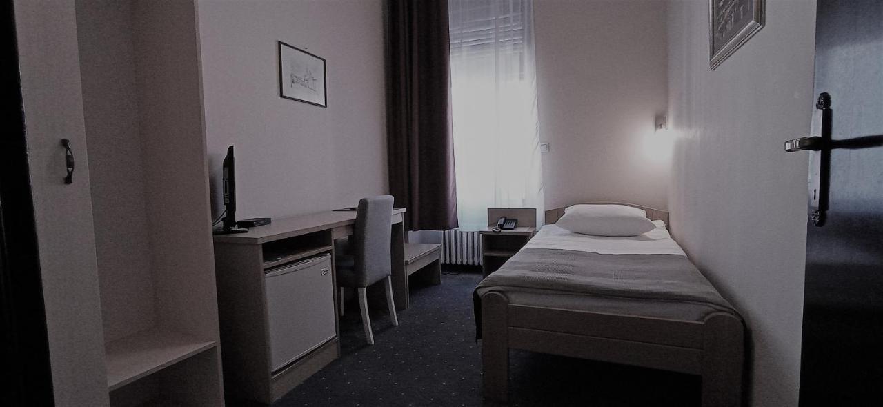 Hotel Vojvodina 노비사드 외부 사진