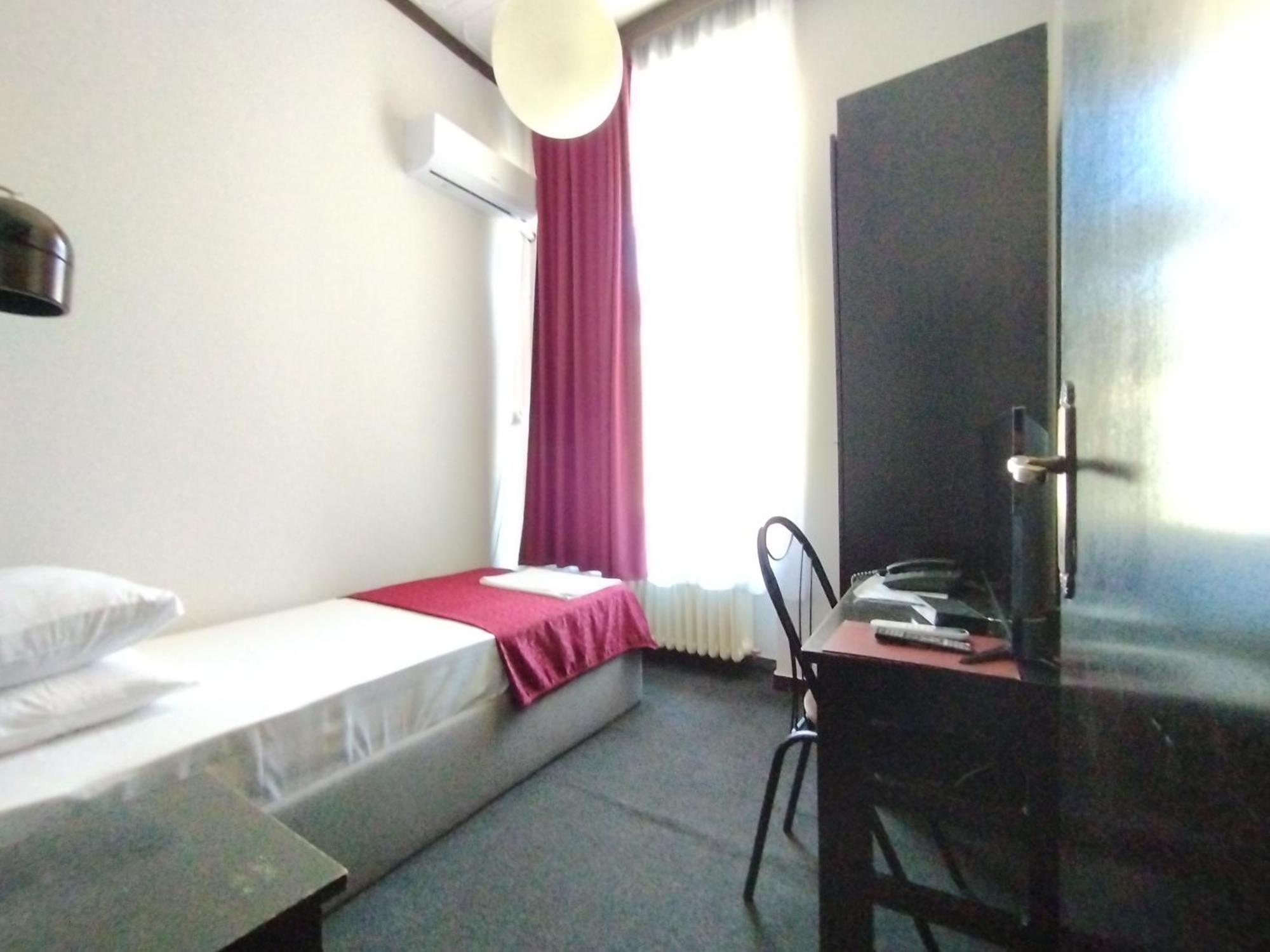 Hotel Vojvodina 노비사드 외부 사진
